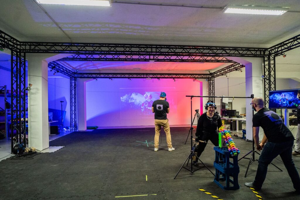 Actor in motion capture suit including the animal the actress finds on the planet. Supervisor and cameraman in the volume to film and guide the actor through the shooting